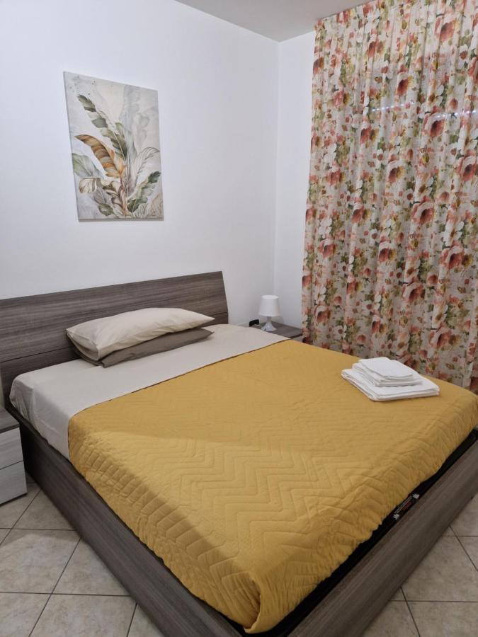 Flowers Apartment Villa Caldari Esterno foto
